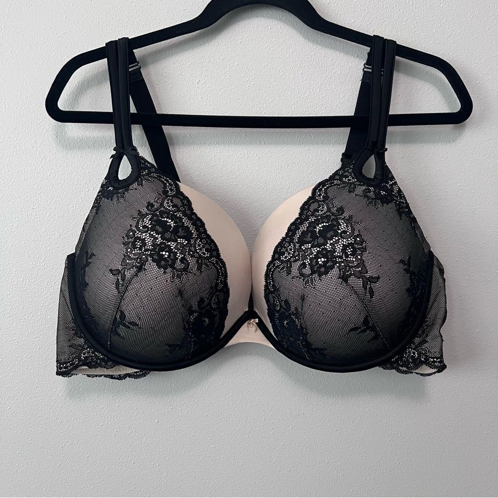 Torrid Push-Up Plunge Black/Cream Lace Bra Size 46D